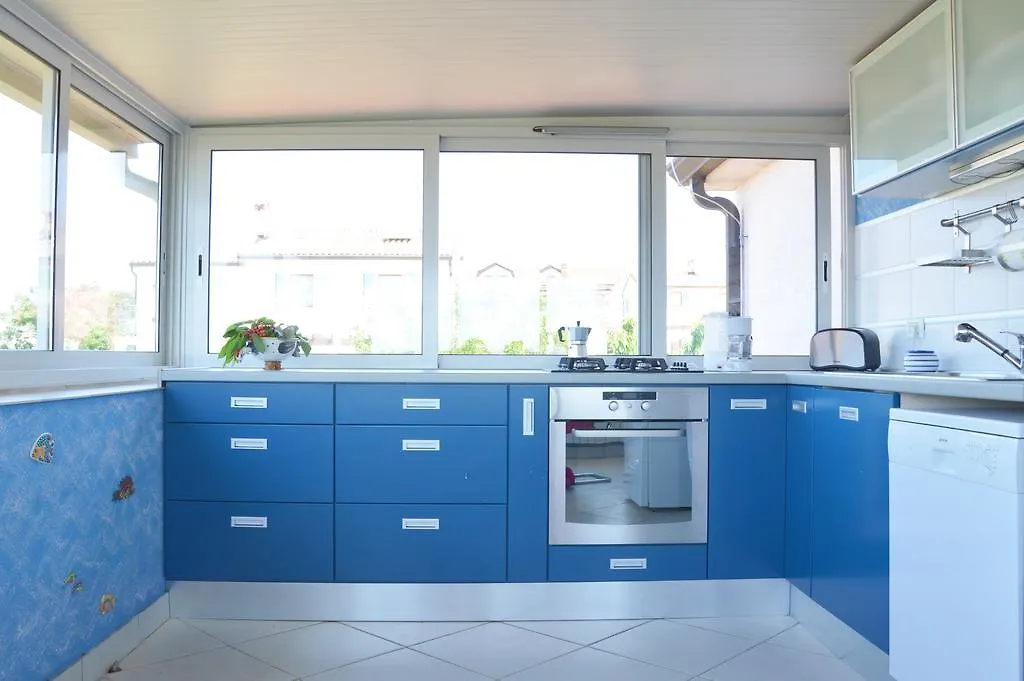 أوماغ Apartment Mira
